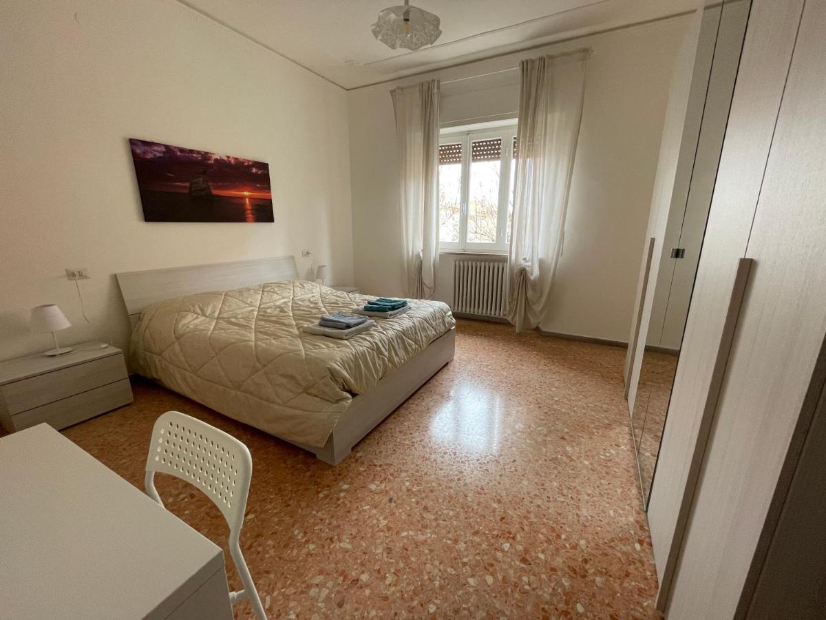 4 Pini Apartamento Ancona Exterior foto